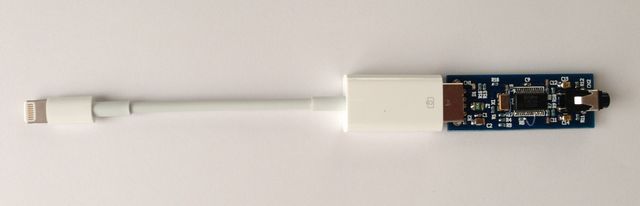 lightning-to-usb-adapter.jpg(9641 byte)